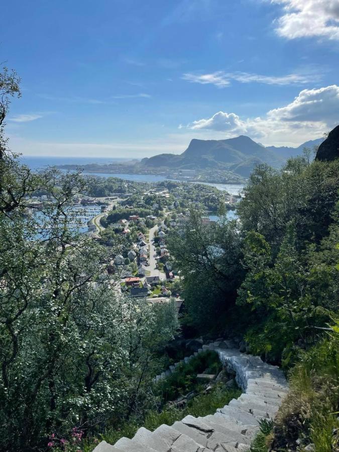 Romslig Leilighet Sentralt I Svolvaer Sentrum المظهر الخارجي الصورة